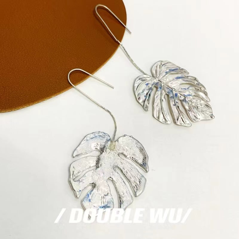 Vintage Alloy Long Leaf Hollow Metal Earrings