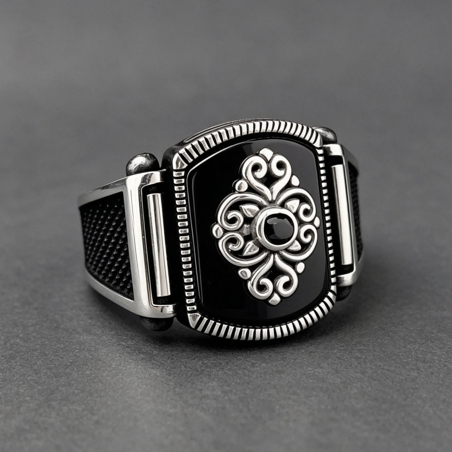Men's Alloy Inlaid Black Gemstone Vintage Carved Flower Rings