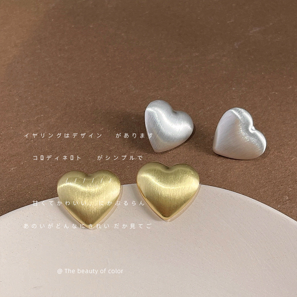 Brushed Sier Needle Matte Finish Heart-shaped High-grade Ear Simple Earrings