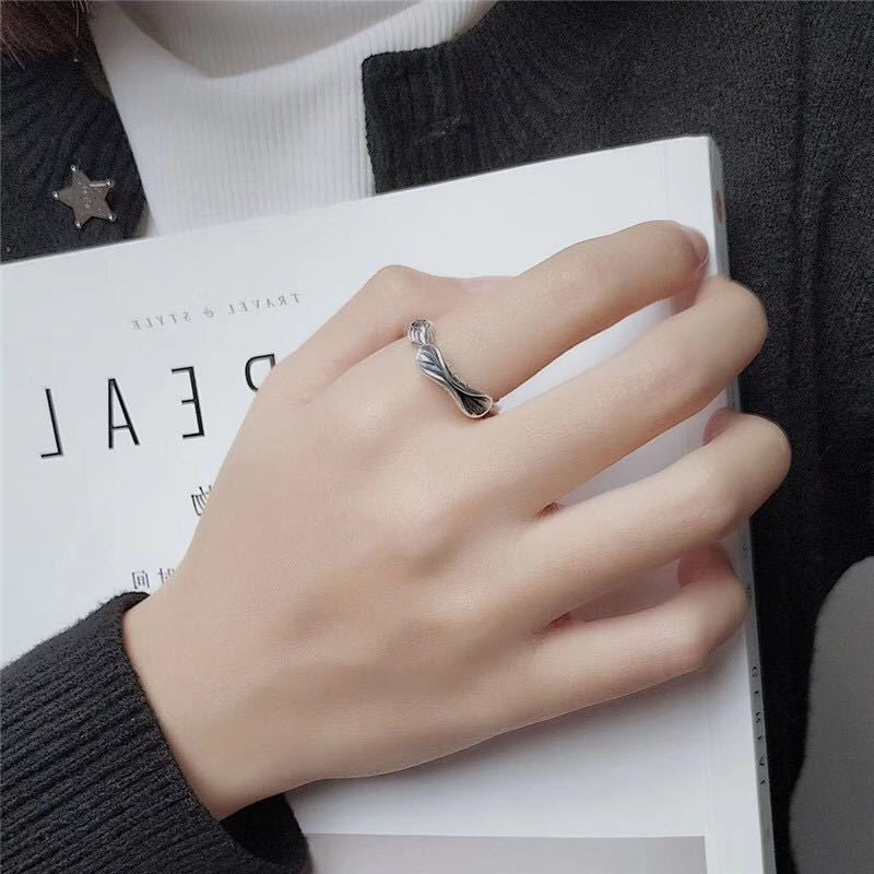 Korean Iti Pony Female Irregular Fashion Graceful Rings