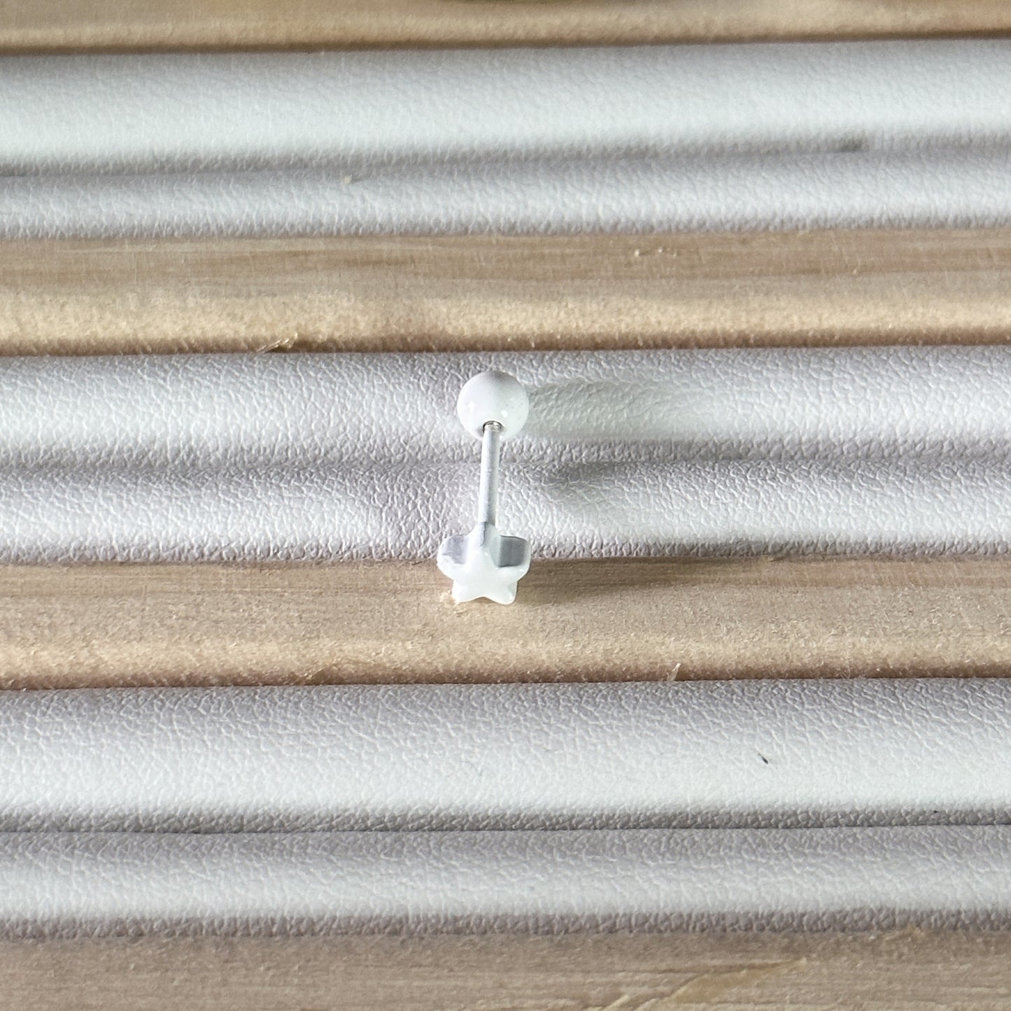 Simple White Versatile Ear Bone Thick Earrings