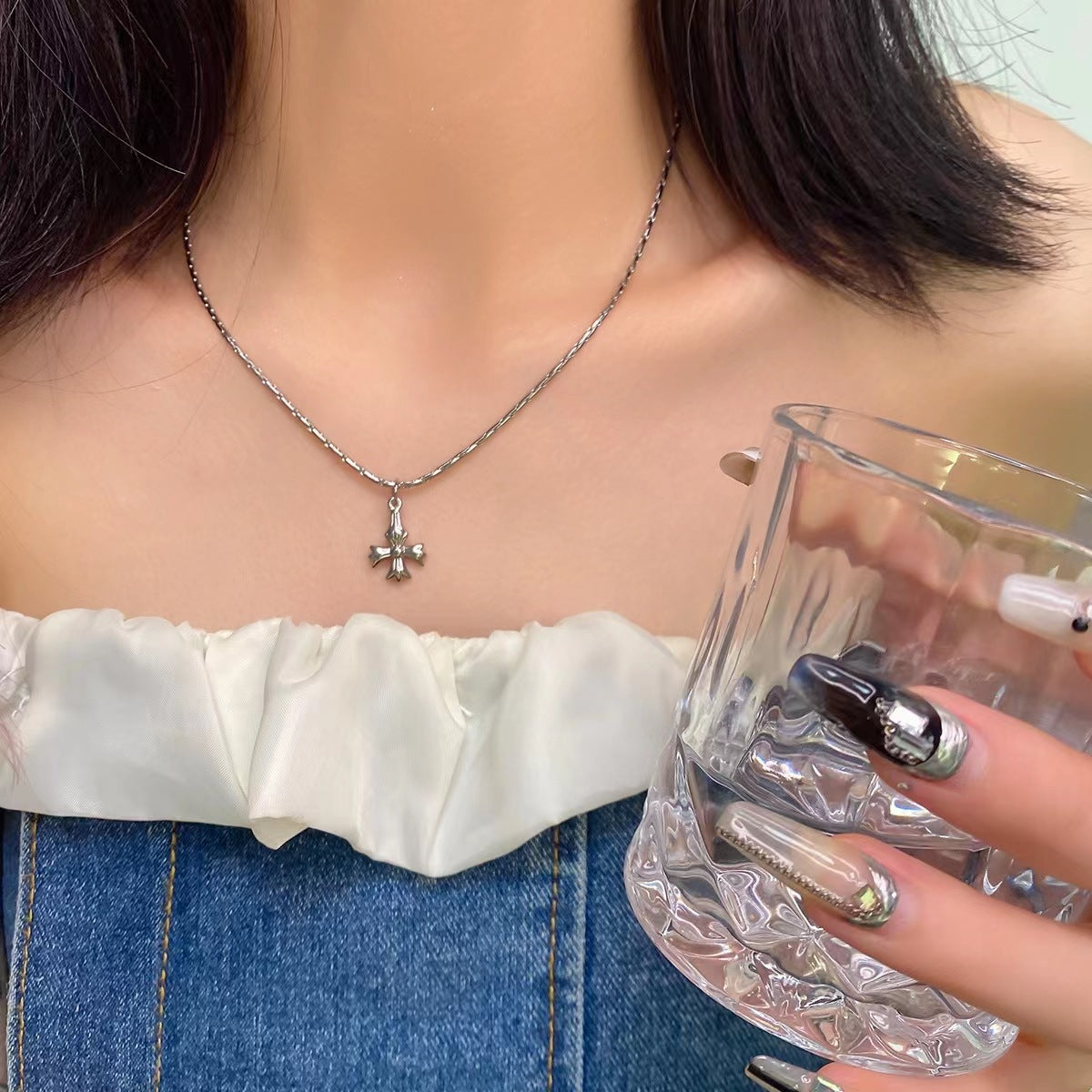 Women's Titanium Steel No Fading Cross Clavicle Chain Necklace