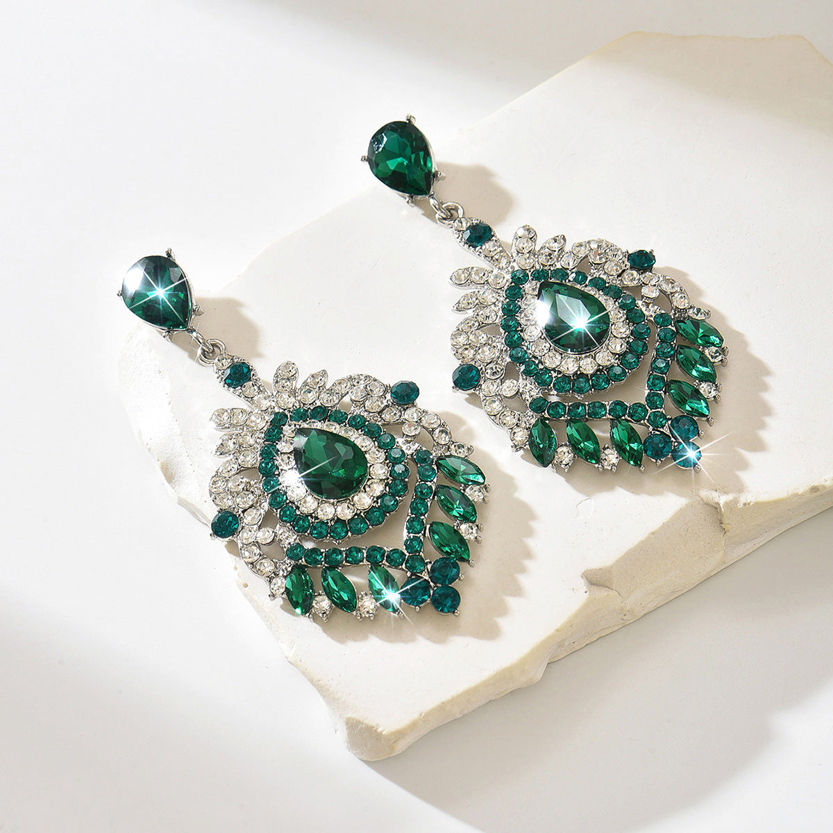 Exaggerated Diamond Flower Vintage Court Style Fashionable Design Sense Earrings