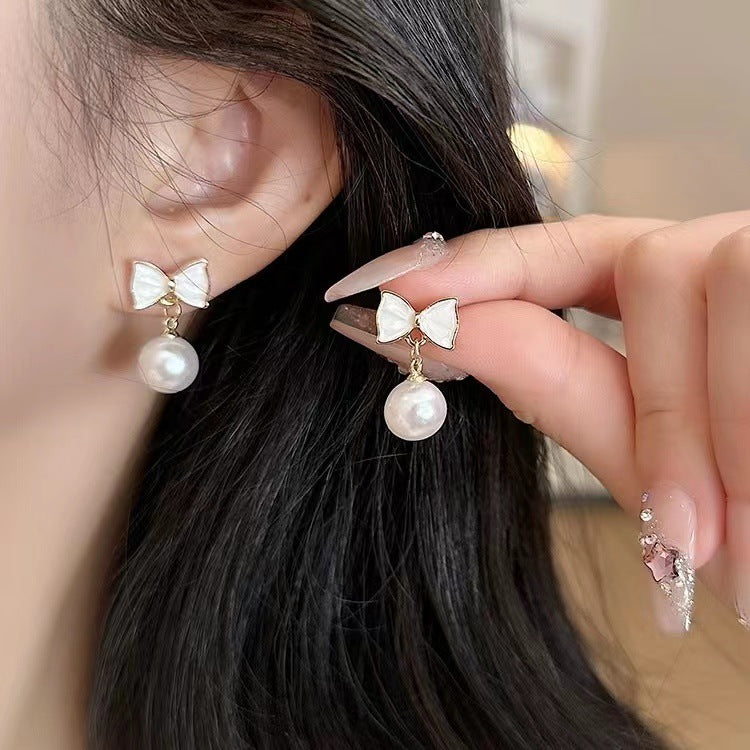 High-grade Retro Baroque Good-looking Pearl Niche Winter Earrings
