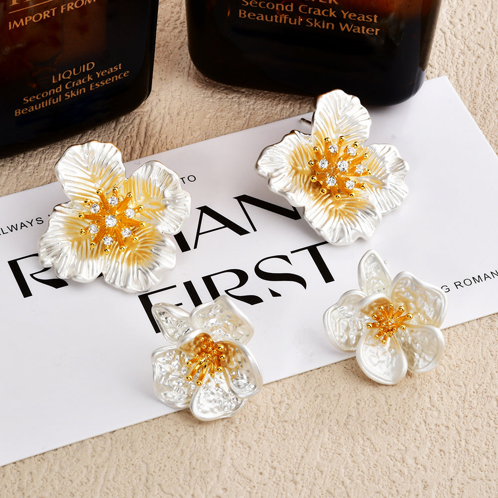 Sier Contrast Color Flower Artistic Style High Stud Earrings