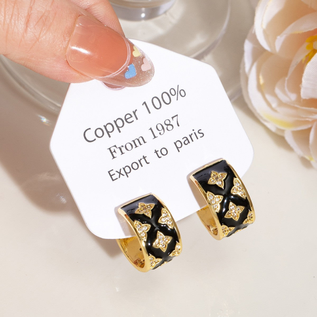 Exquisite Sweet Cutout Fritillary Plate Clover Flower Niche Earrings
