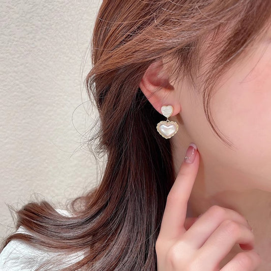Ear Light Luxury Minority High-grade Fashion Sweet Earrings