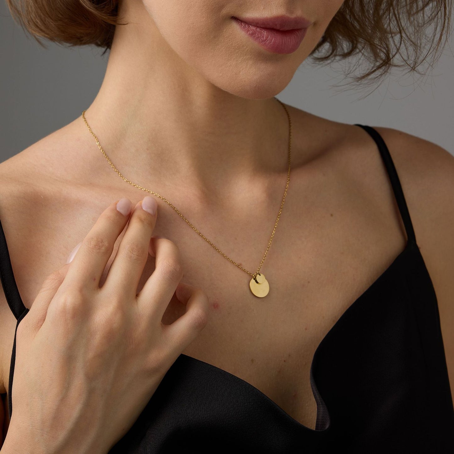 Women's Round Titanium Steel Simple Stainless Single-layer Clavicle Necklace