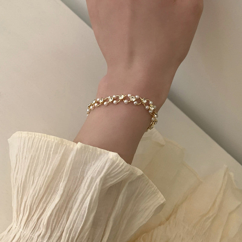 Simple Retro Diamonds Pearl Niche Design Bracelet