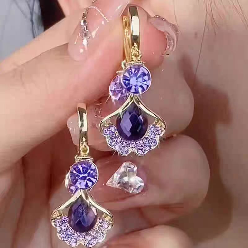 Women's Crystal Ear Clips Ginkgo Leaf Fashion Design Sense Elegant Wild Stud Earrings