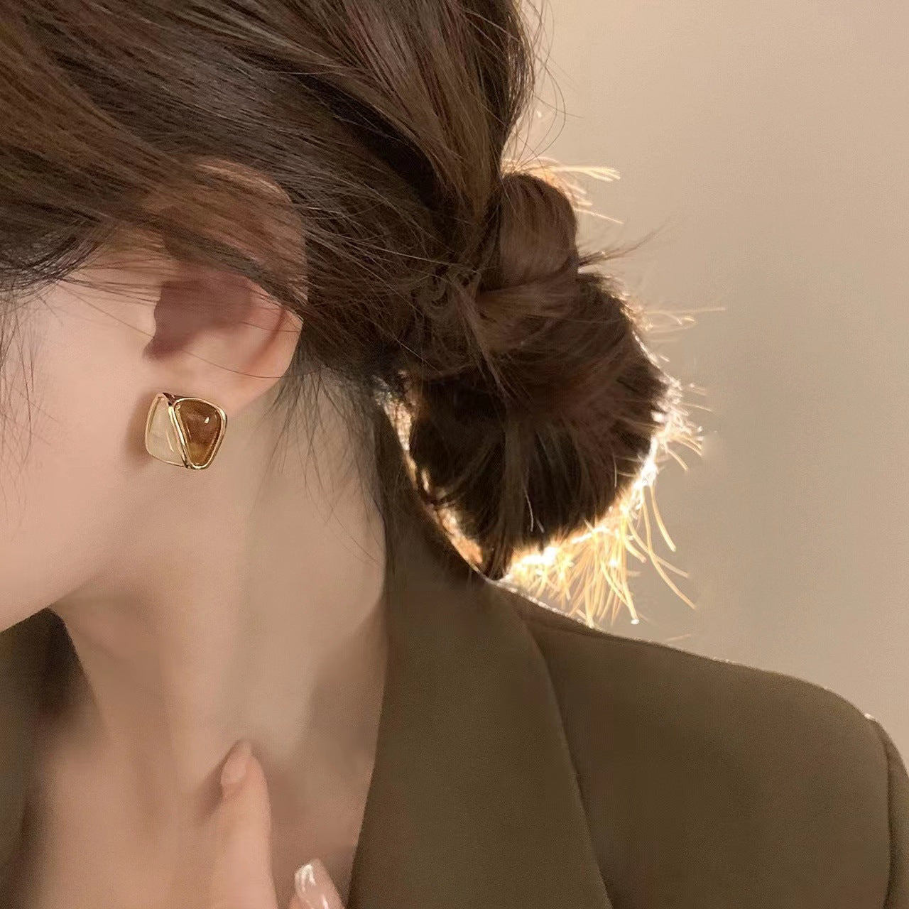 High-grade Retro Baroque Good-looking Pearl Niche Winter Earrings