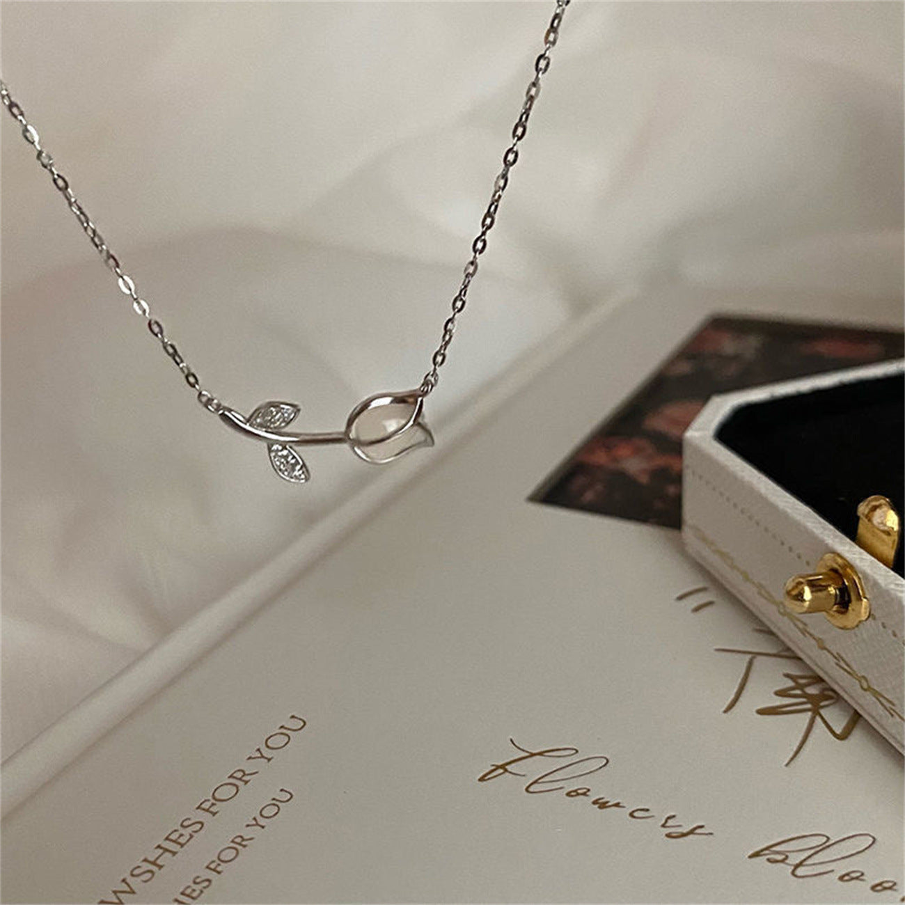 Luxury Sweet Loving Heart Clavicle Chain Niche High Necklaces