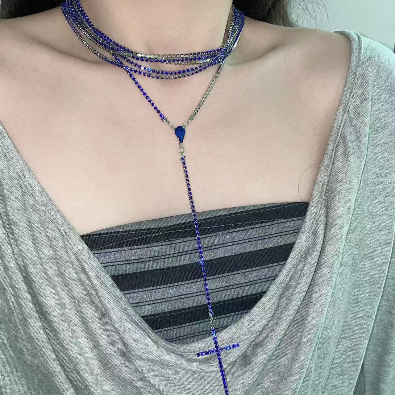 Women's High-grade Design Beaded Clavicle Chain Twin Cross Necklace