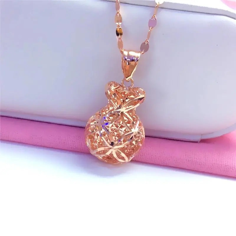 Women's Russian Shiny Purse Fashion Color Gold Necklace