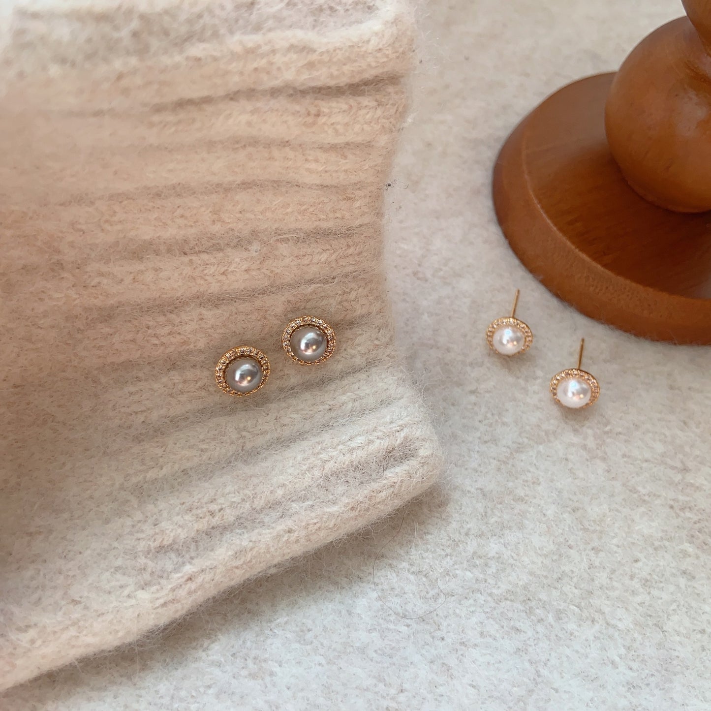 Small Pearl Ear Micro Inlaid Zircon Simple French Style Elegant Stud Earrings