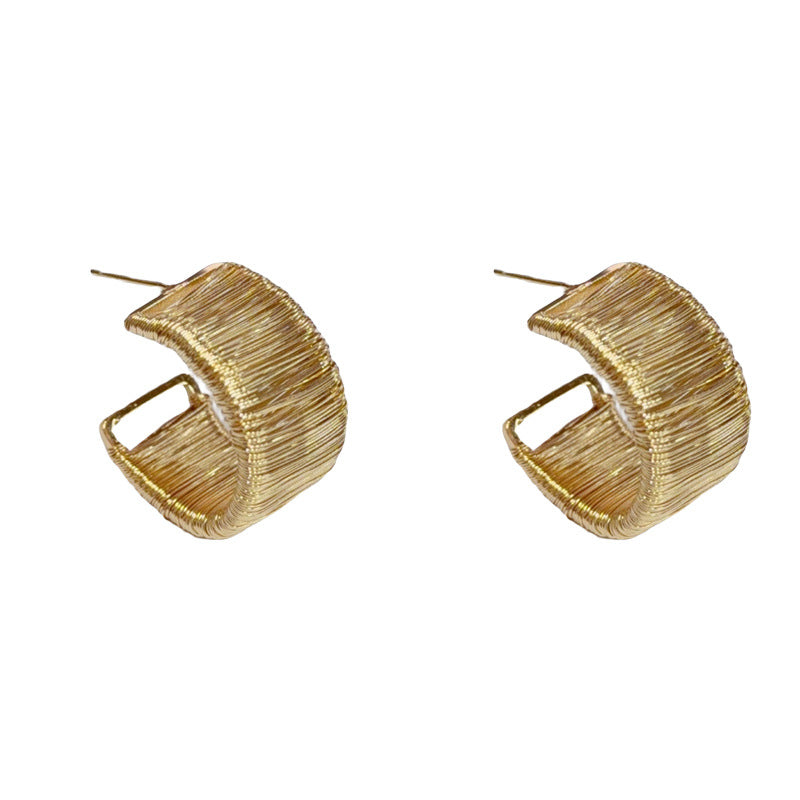 Grandeur Metal Shaped Ear Female Temperament Light Luxury Unique Earrings
