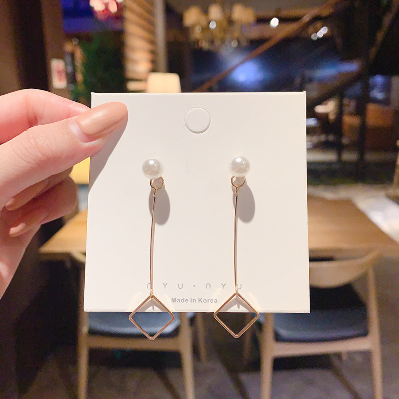 Women's Light Luxury Summer Fashion Stall Night Earrings