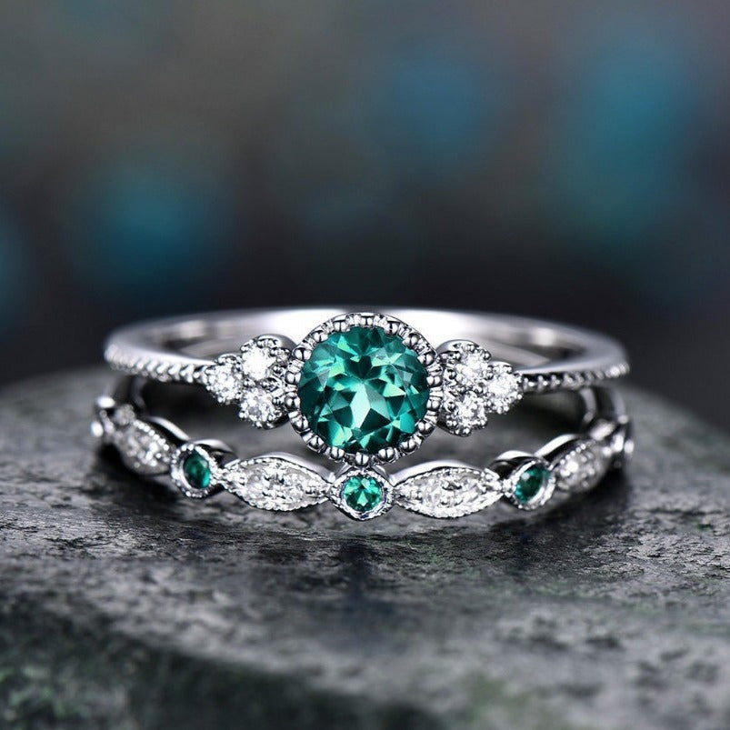 Classy Women's Fashion Zircon Two-piece Emerald Rings