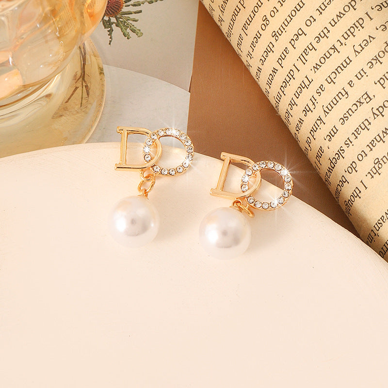 Simple Retro Sier Needle Pearl High Sense Ear Earrings