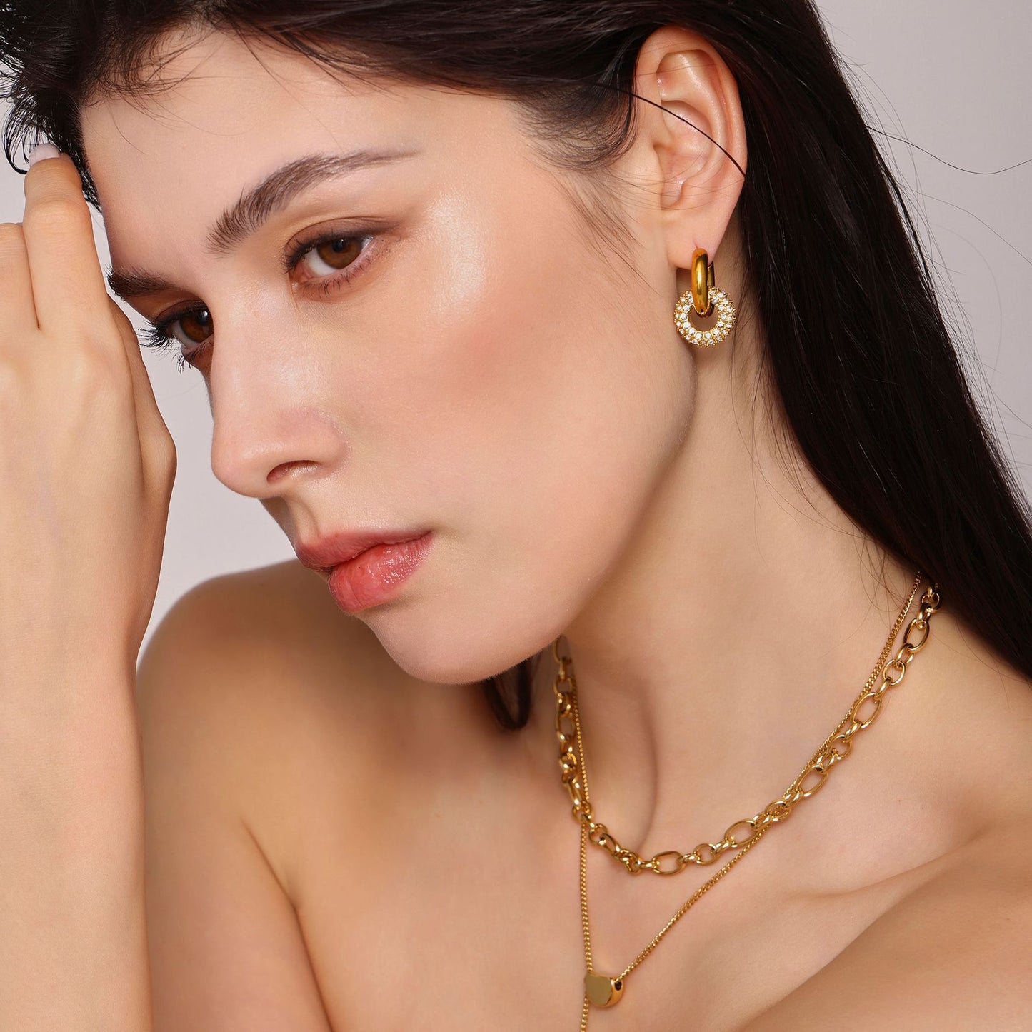 Women's French Retro Simple Gold Stainless Steel Full Diamond Earrings