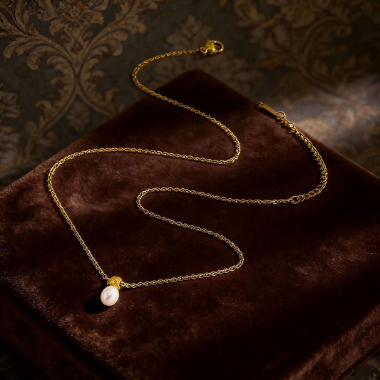 Light Luxury Retro Style Natural Freshwater Necklaces