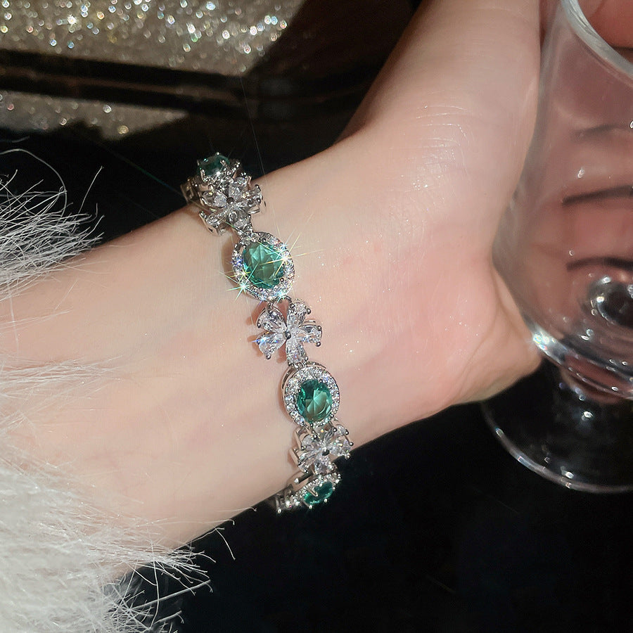Women's Heart-shaped Zircon Adjustable Simple Fashion Light Luxury Bracelet