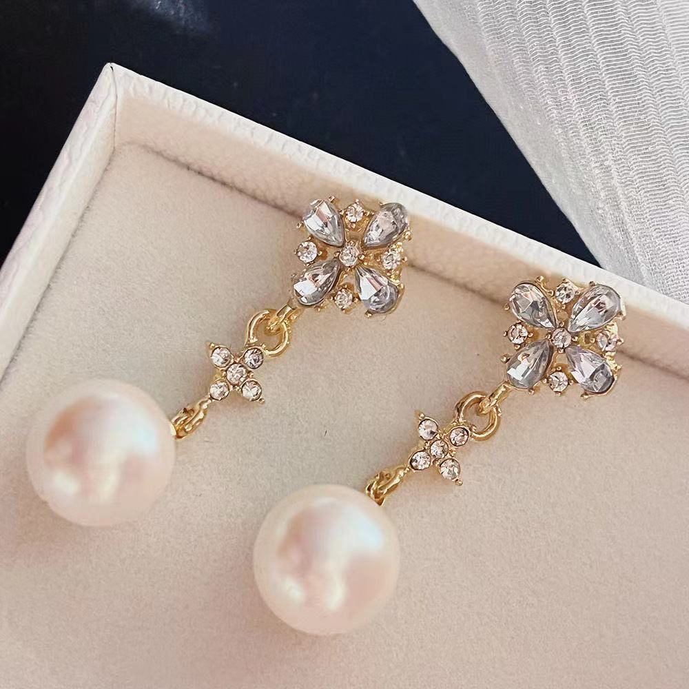 Snowflake Zircon Light Luxury Tassel Long Pearl Elegant Stud Earrings
