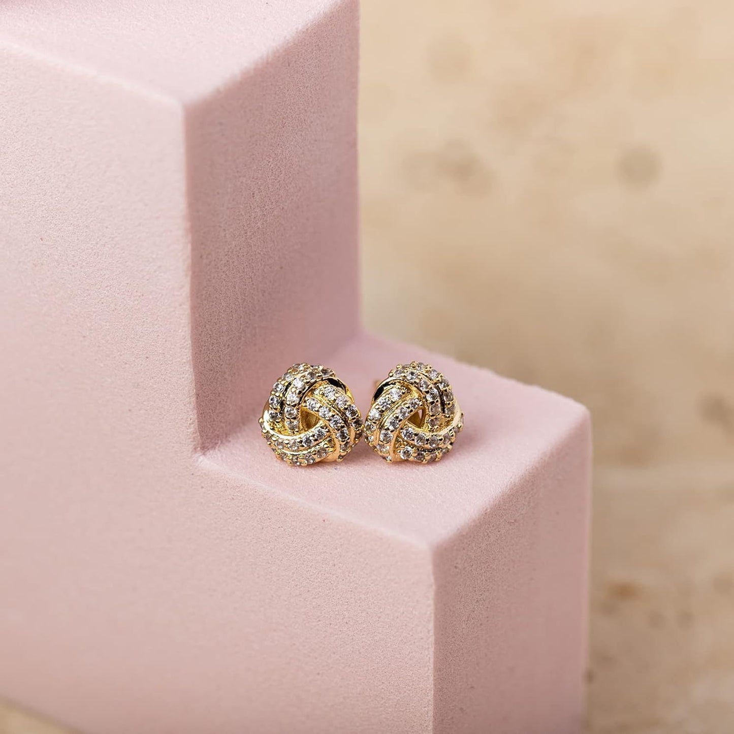 Design Love Knot Fashion Commuter Versatile Earrings