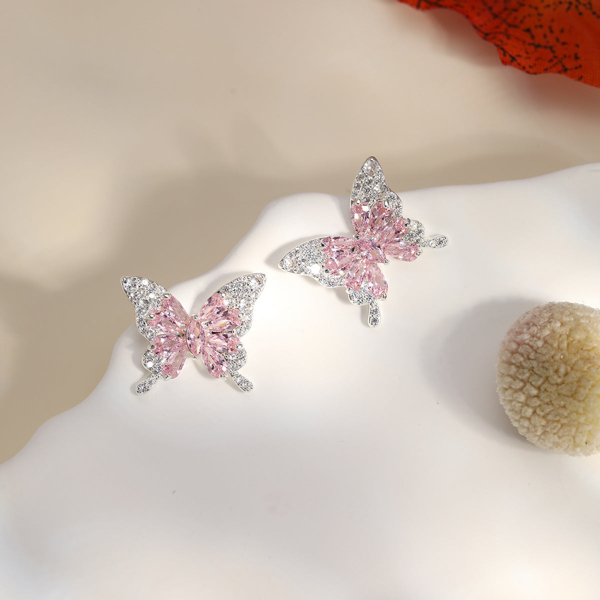 Sweet Pink Zirconium Butterfly Light Luxury Full Diamond Fashion Minimalism Stud Earrings