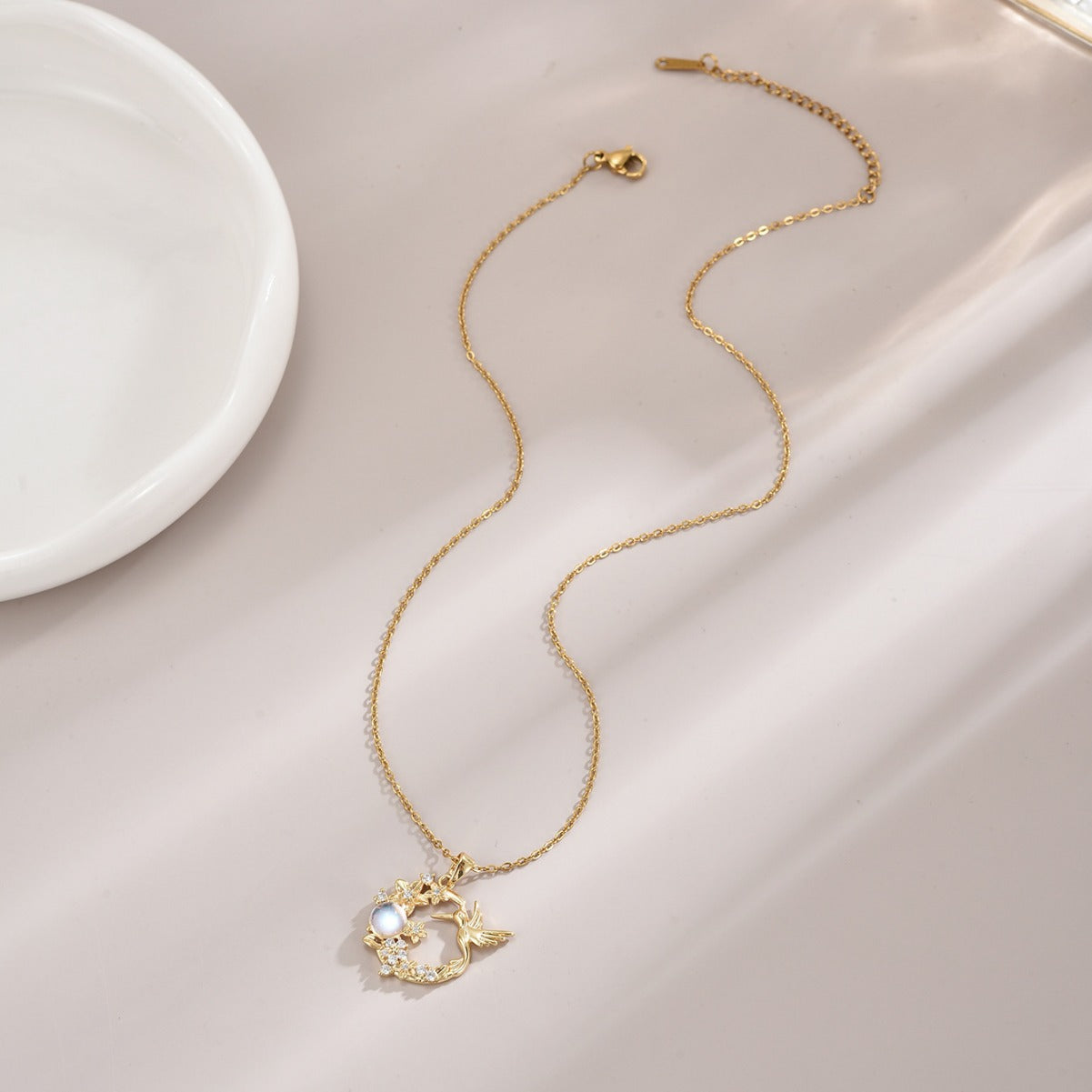 Women's Hummingbird Flower Light Luxury Temperament Gorgeous Necklaces