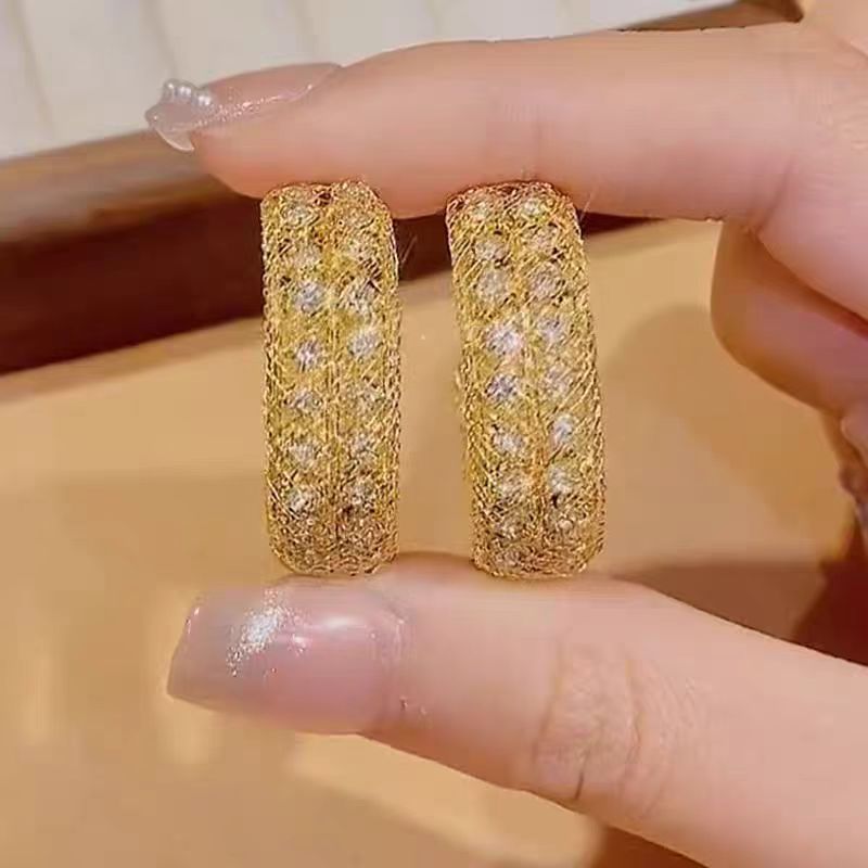 Women's Delicate Super Shining Shaped Fashionable Elegant High-grade Ear Stud Earrings
