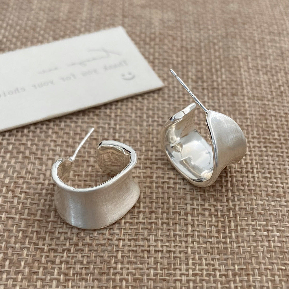 Brushed Light Luxury Fashionable Elegant Flat Earrings