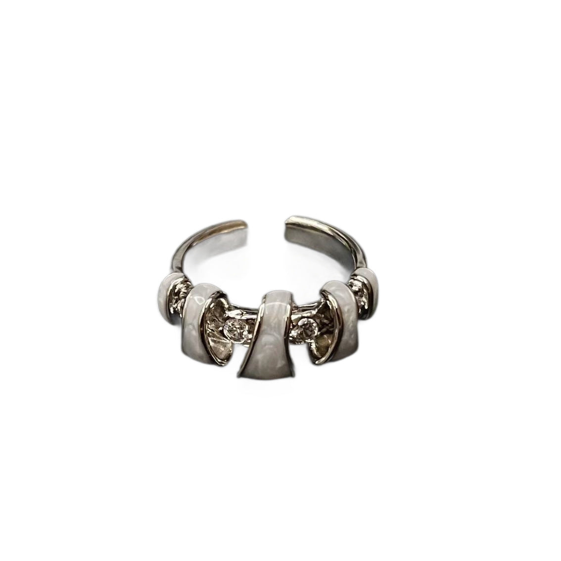 Vintage Fritillary Female Design High-grade Fashion Ring
