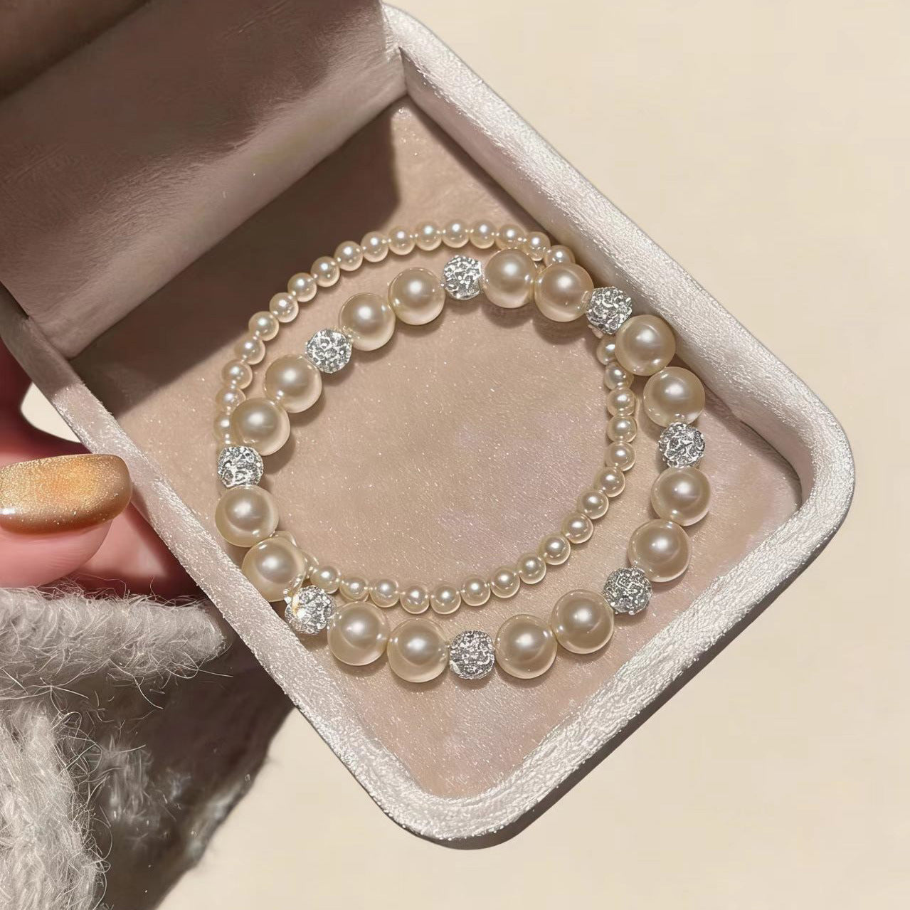 Women's Cream Mocha Mousse Pearl Light Luxury High-grade Temperament Bracelets