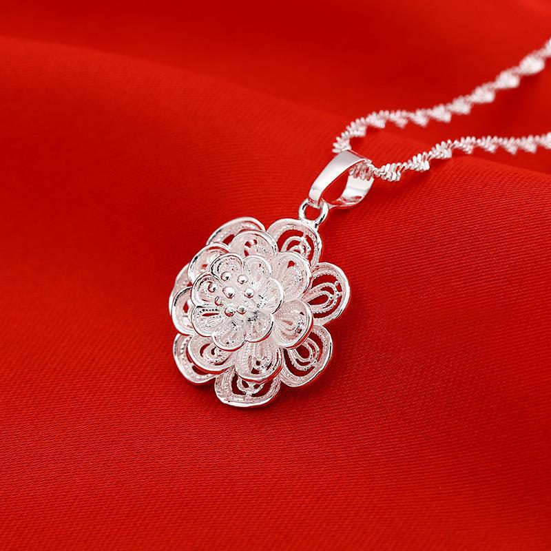 Women's Hollow Clover Vintage Gourd Water Drop Necklaces