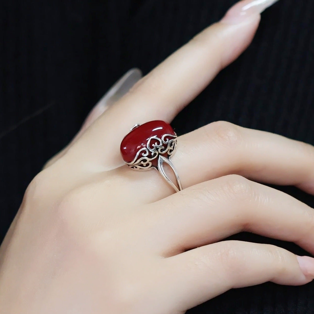 Niche Red Egg Face Auspicious Cloud Ring