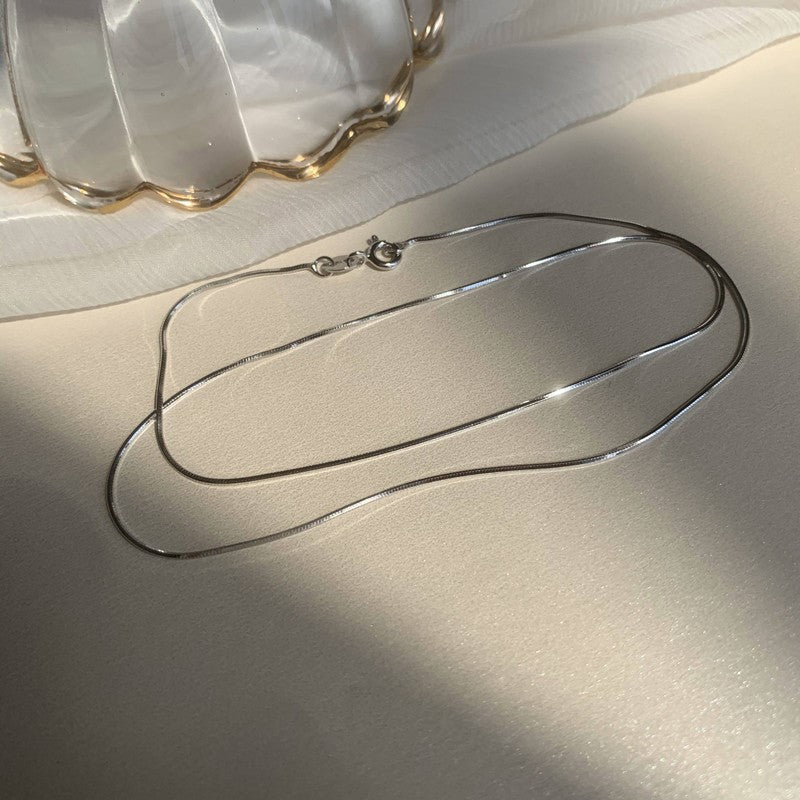Women's Chain For Clavicle Plain Gold Extremely Necklaces