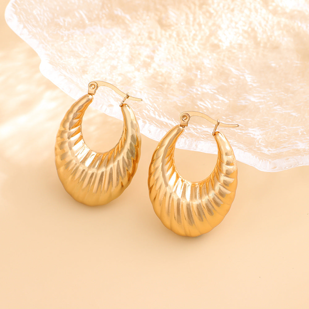 Women's Shaped Tube Style Light Luxury Fashion Simple Luxurious Earrings