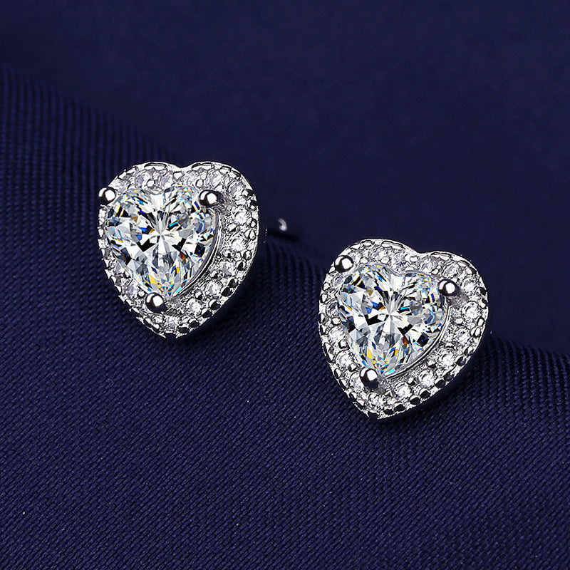 Women's Heart-shaped Artificial Diamond For Super Flash Zircon Light Stud Earrings