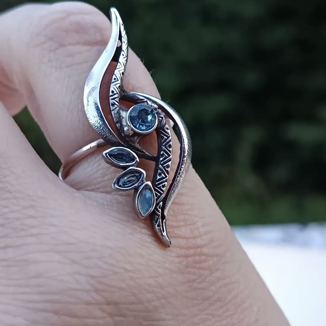 Style Three-dimensional Peacock Fashion Twist Modeling Rings