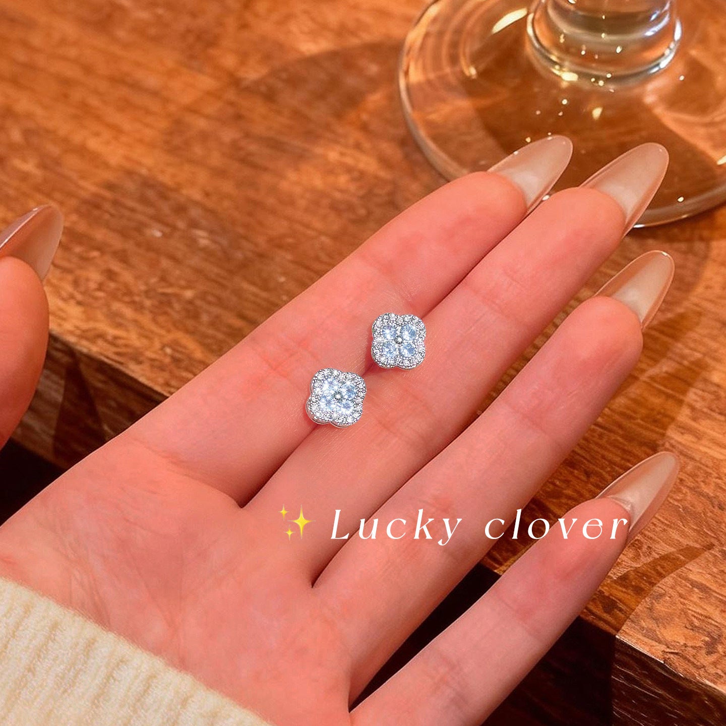 Four Leaf Clover Ear Light Luxury Temperament Versatile Stud Earrings