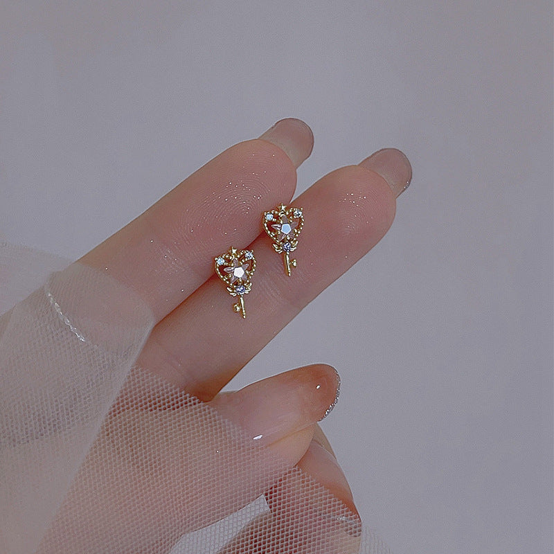 Women's Light Luxury Simple Inlaid Zircon Small Earrings