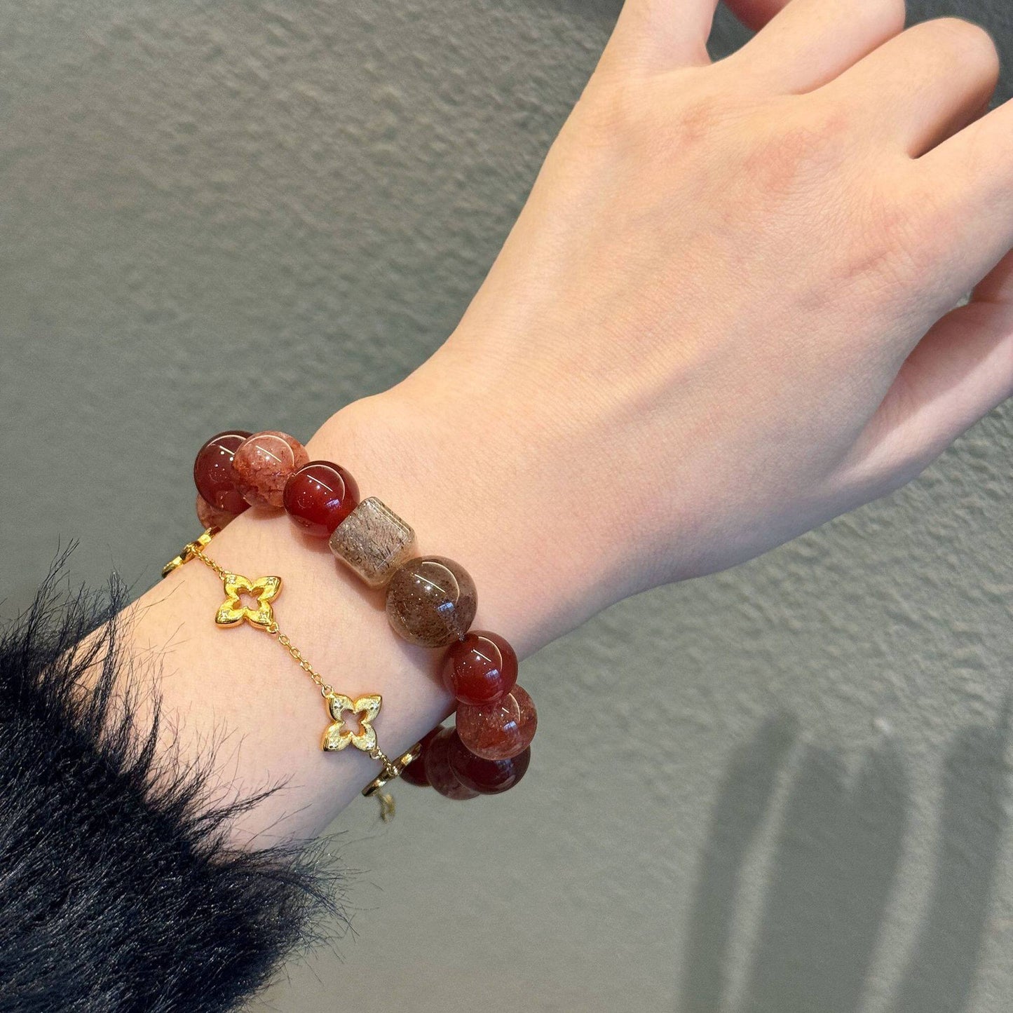 Head Plastic Flower Natural Crystal Design Black Gold Super Lucky Bracelets