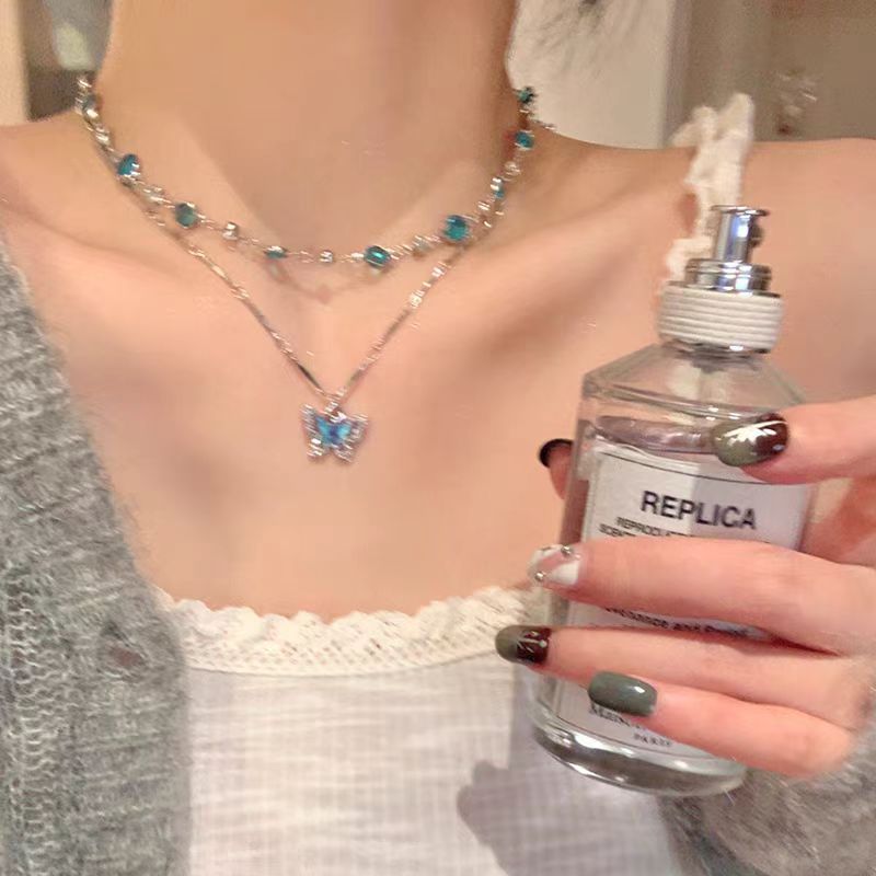 Summer Cool Butterfly Female Light Luxury Minority Flash Exquisite Clavicle Necklace