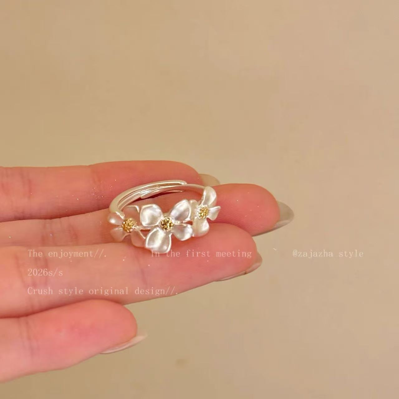 Gardenia Female Personalized Fashionable Elegance Creativity Entry Lux Elegant Ring