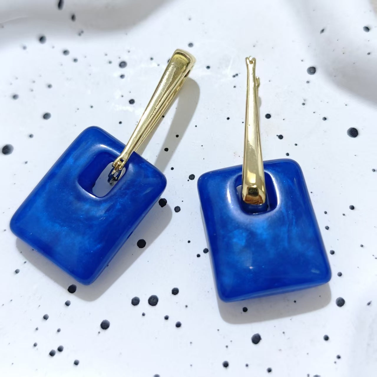 Women's Blue Square Exaggerated Cold Style Ear Clip Light Luxury Temperament Earrings