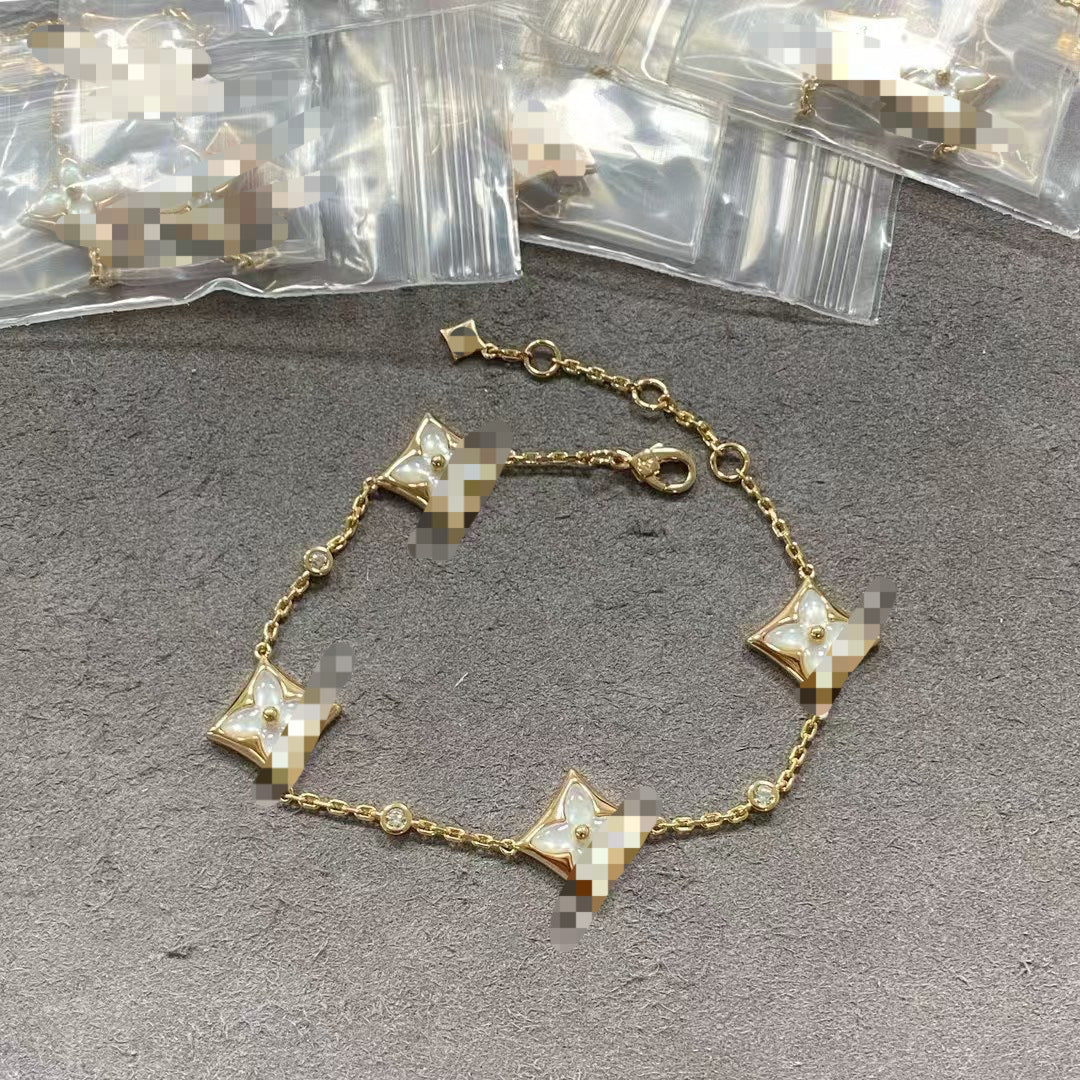 Pork Belly Fritillary Diamond-shaped Four-leaf Clover Bracelet