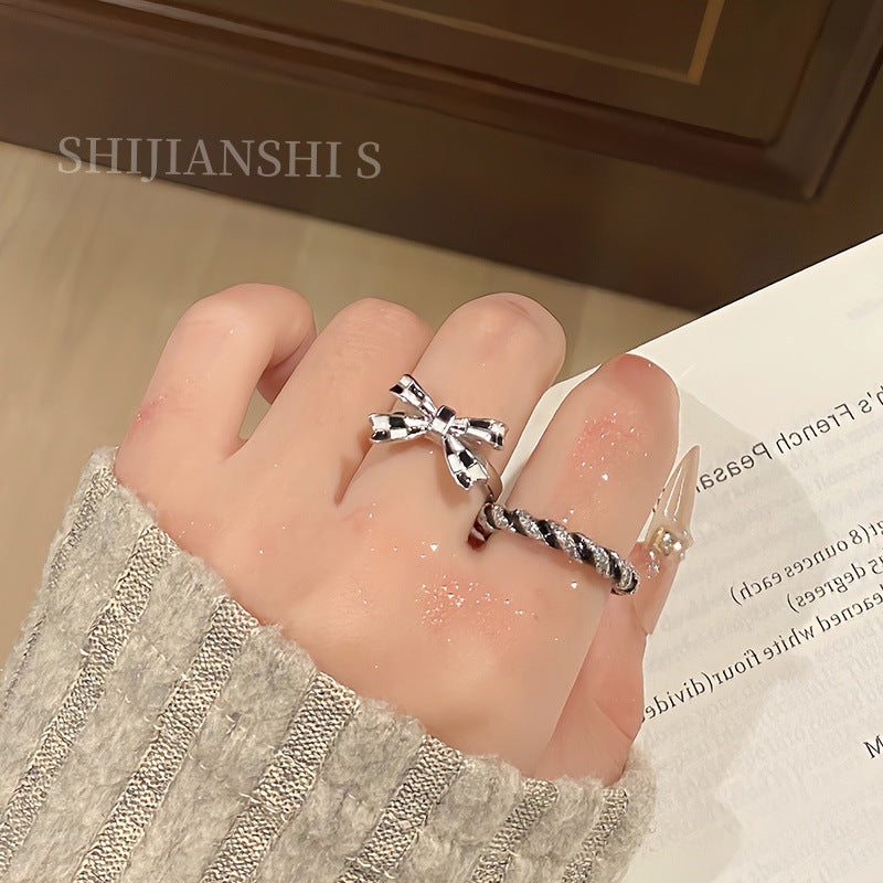 Deep Sweet Cool Chessboard Black White Grid Lazy Rings