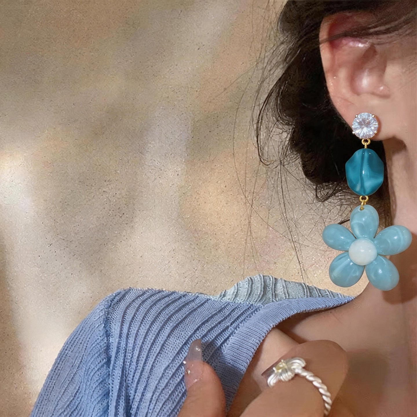 Needle Zircon Resin Flower Simple Fashion Sweet Fresh Light Luxury Rings
