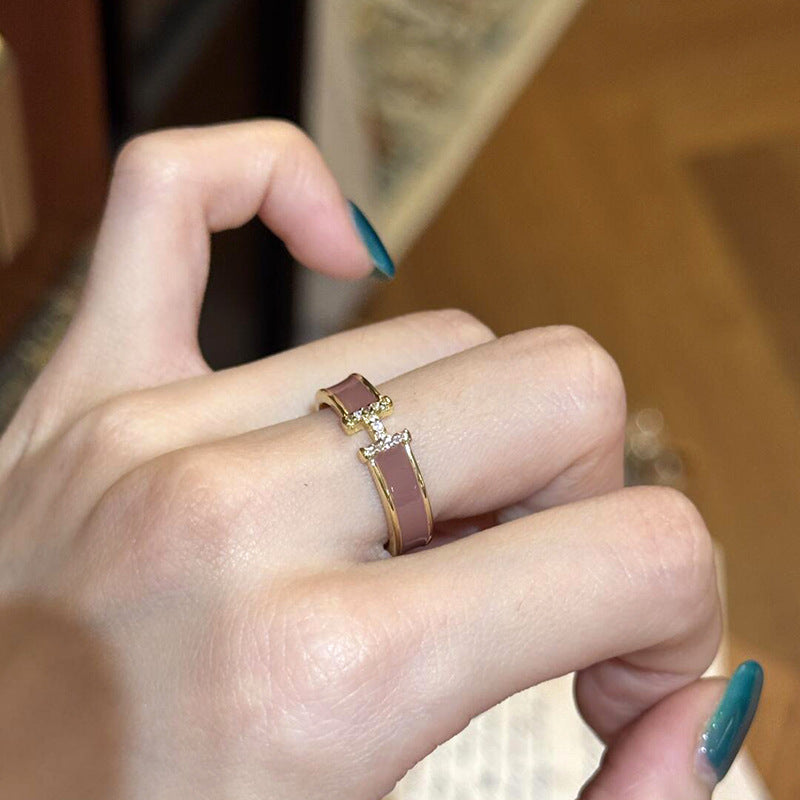Women's Enamel Oil Dripping Craft Zircon White Cinnamon Milk Tea Brown Ring
